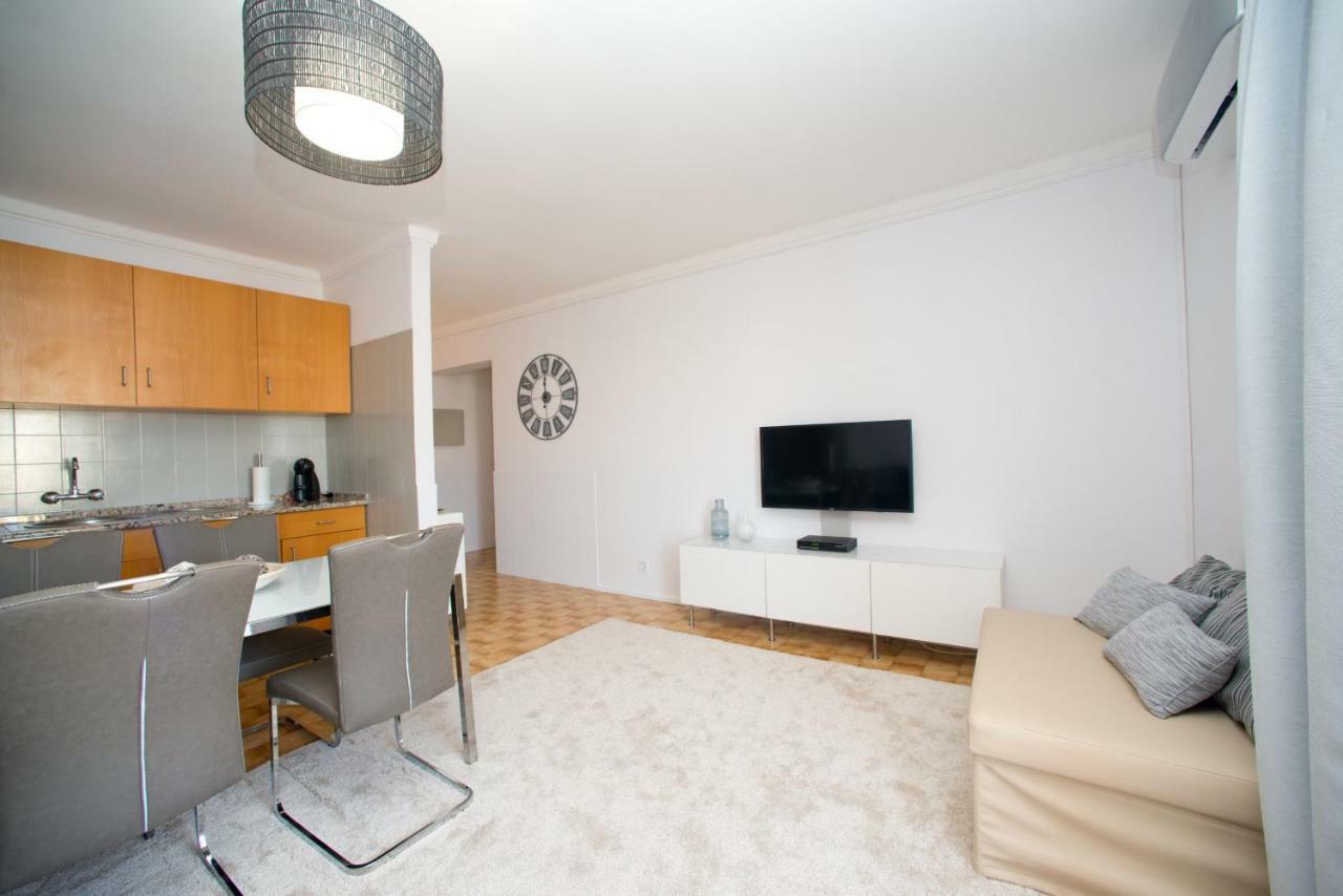 Beach 2Min Walk Apartment Portimao Exterior photo